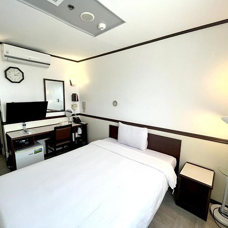 Toyoko Inn Cebu Exterior photo