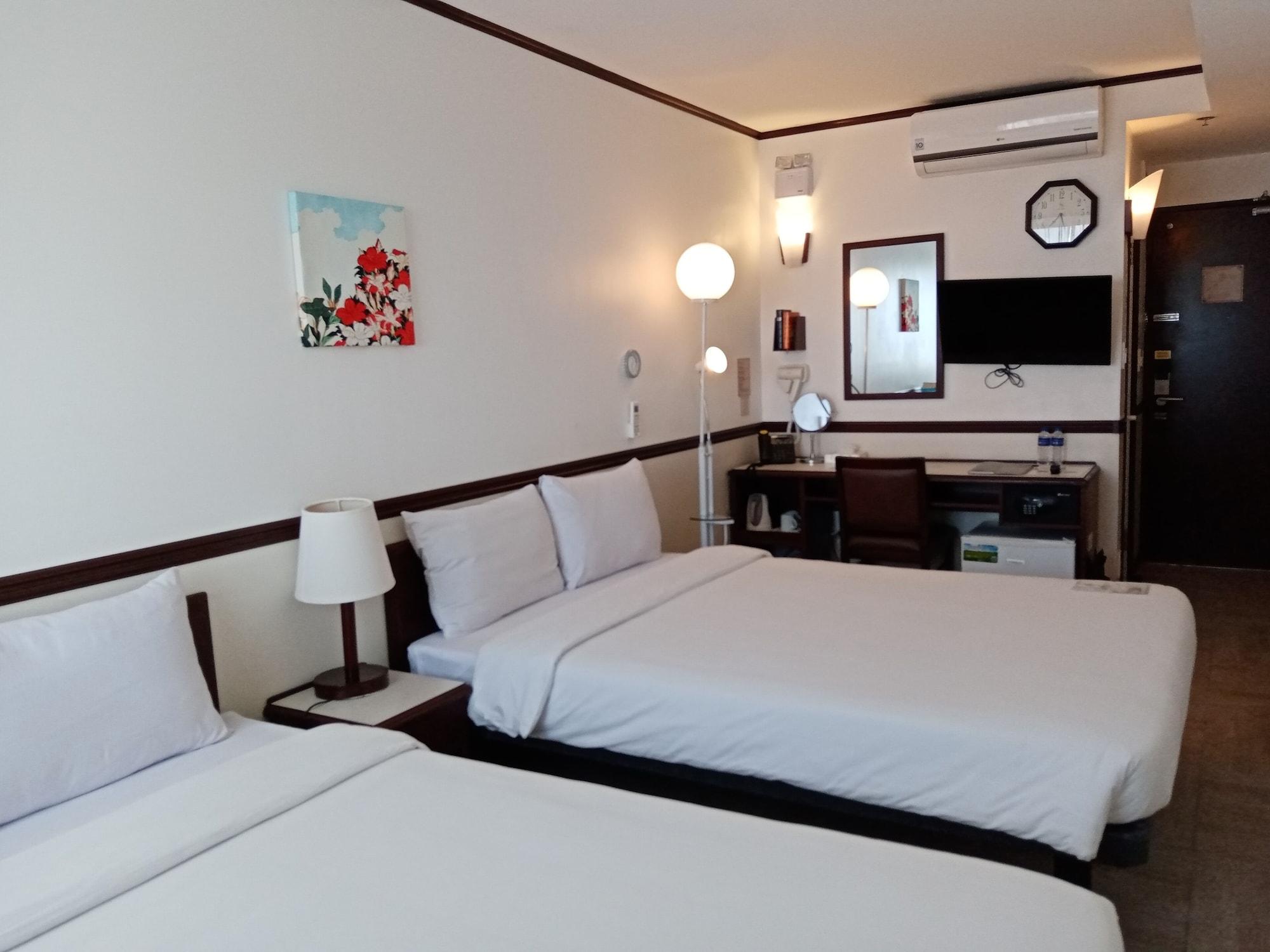 Toyoko Inn Cebu Exterior photo