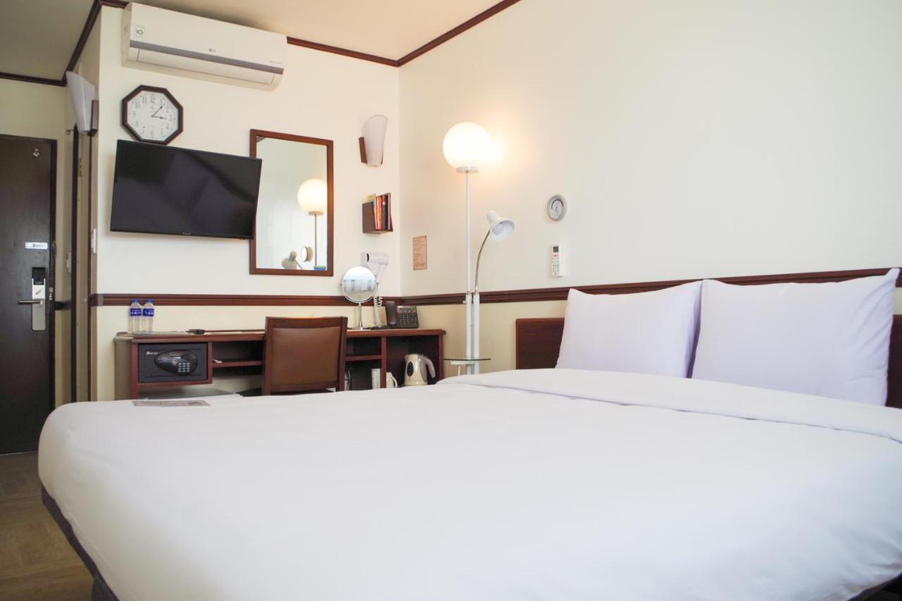 Toyoko Inn Cebu Exterior photo
