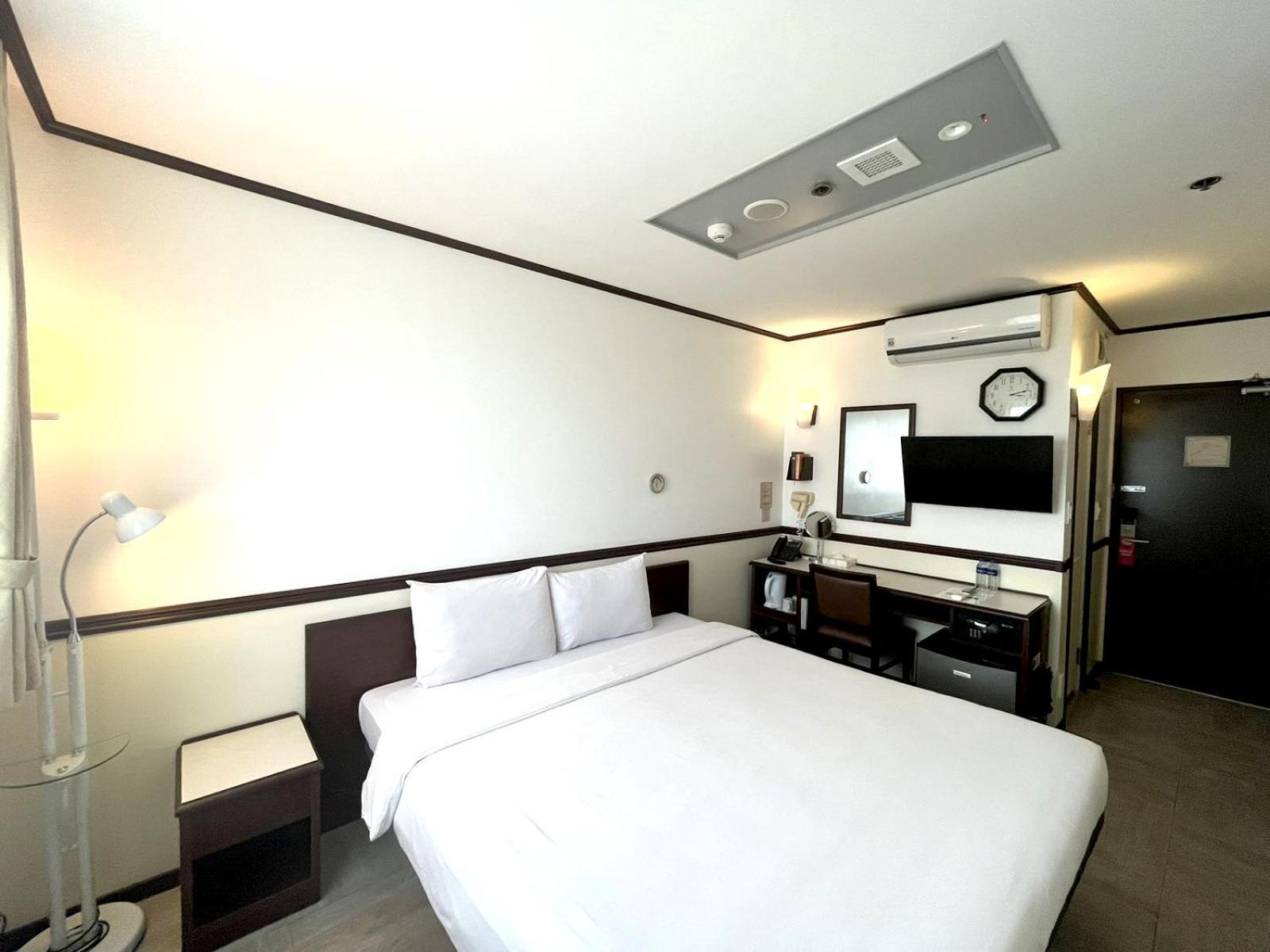 Toyoko Inn Cebu Exterior photo
