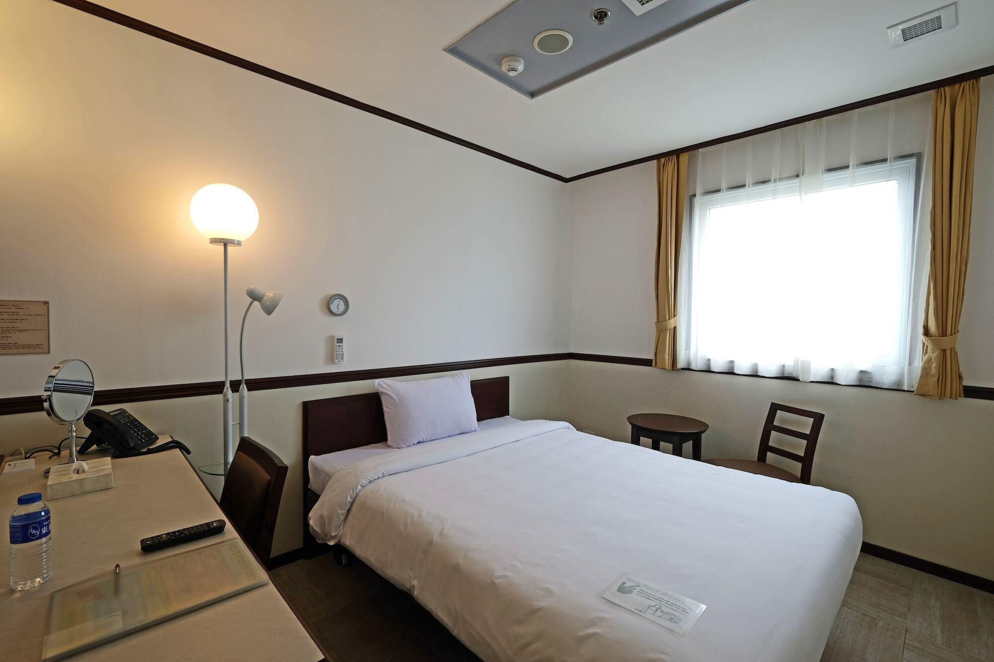 Toyoko Inn Cebu Exterior photo